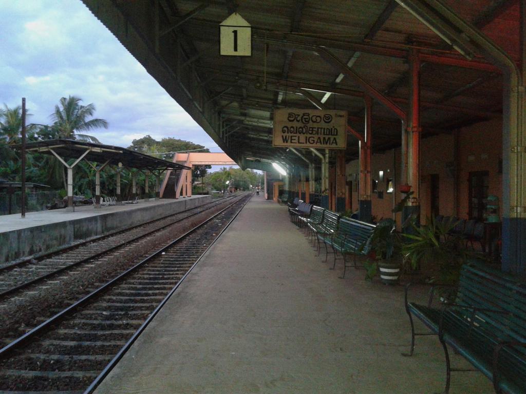 Kaween Homestay เวลิกามา ภายนอก รูปภาพ